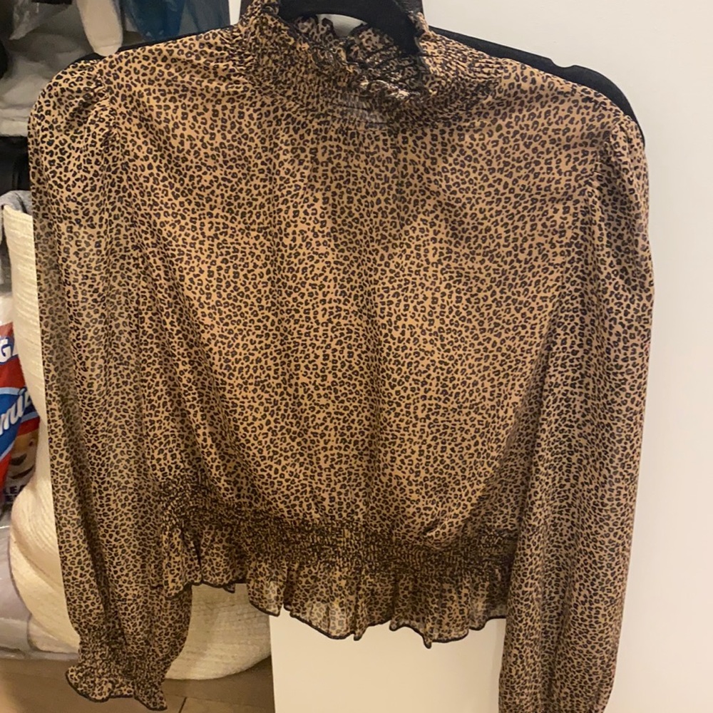 Cheetah printed blouse